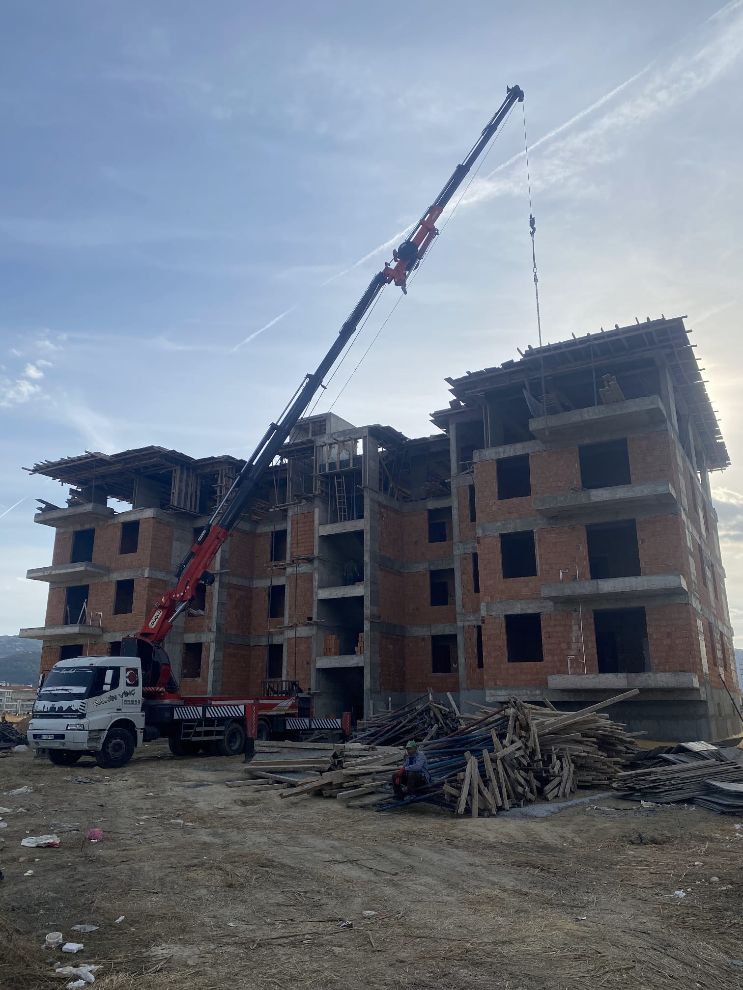 WhatsApp Image 2025-10-24 at 13.50.00 (1)